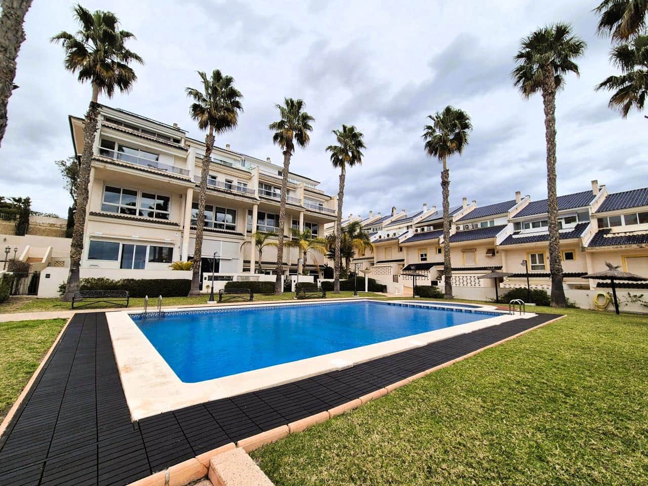 5 bedroom Villa for sale in Alicante / Alacant city with pool garage - € 890,000 (Ref: 9588446)