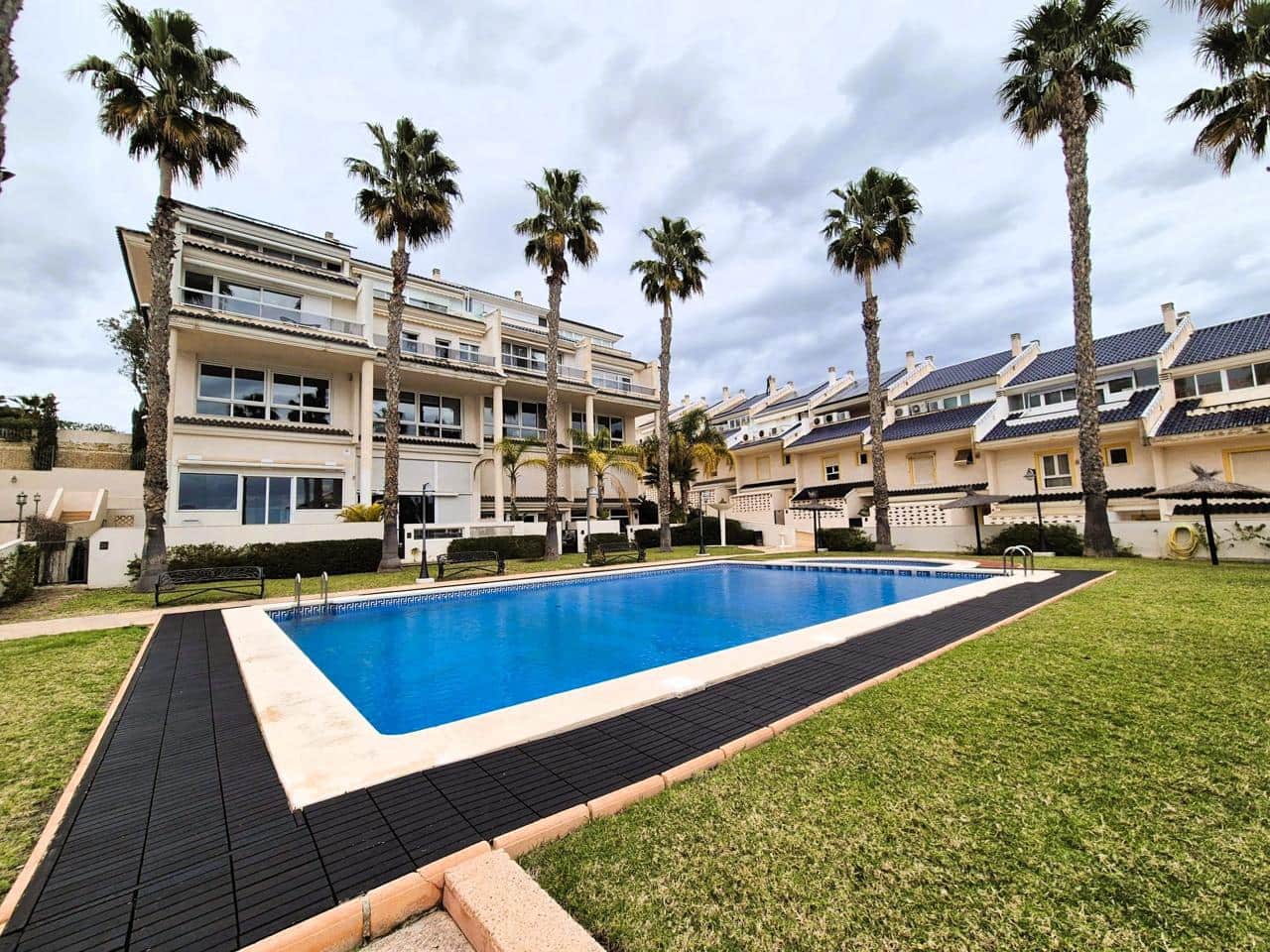 5 bedroom Villa for sale in Alicante / Alacant city with pool garage - € 890,000 (Ref: 9588446)