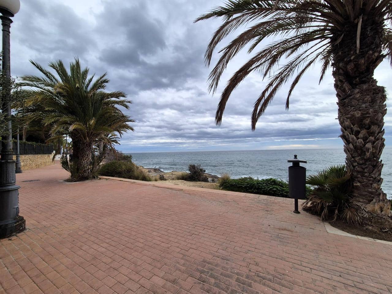 5 bedroom Villa for sale in Alicante / Alacant city with pool garage - € 890,000 (Ref: 9588446)