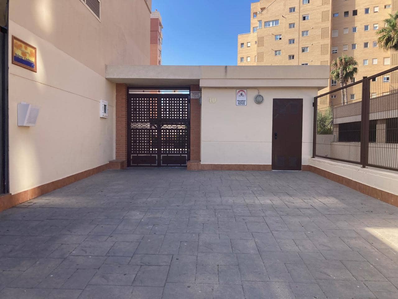 Garaje en Alicante / Alacant ciudad en venta - 19.000 € (Ref: 9592189)