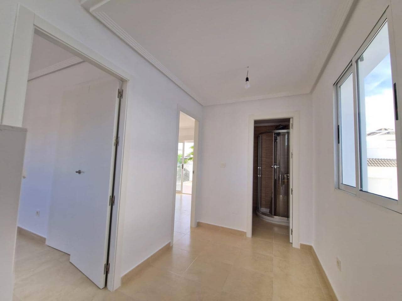 3 makuuhuone Huvila myytävänä paikassa San Fulgencio mukana uima-altaan 
autotalli - 275 000 € (Ref: 9593210)