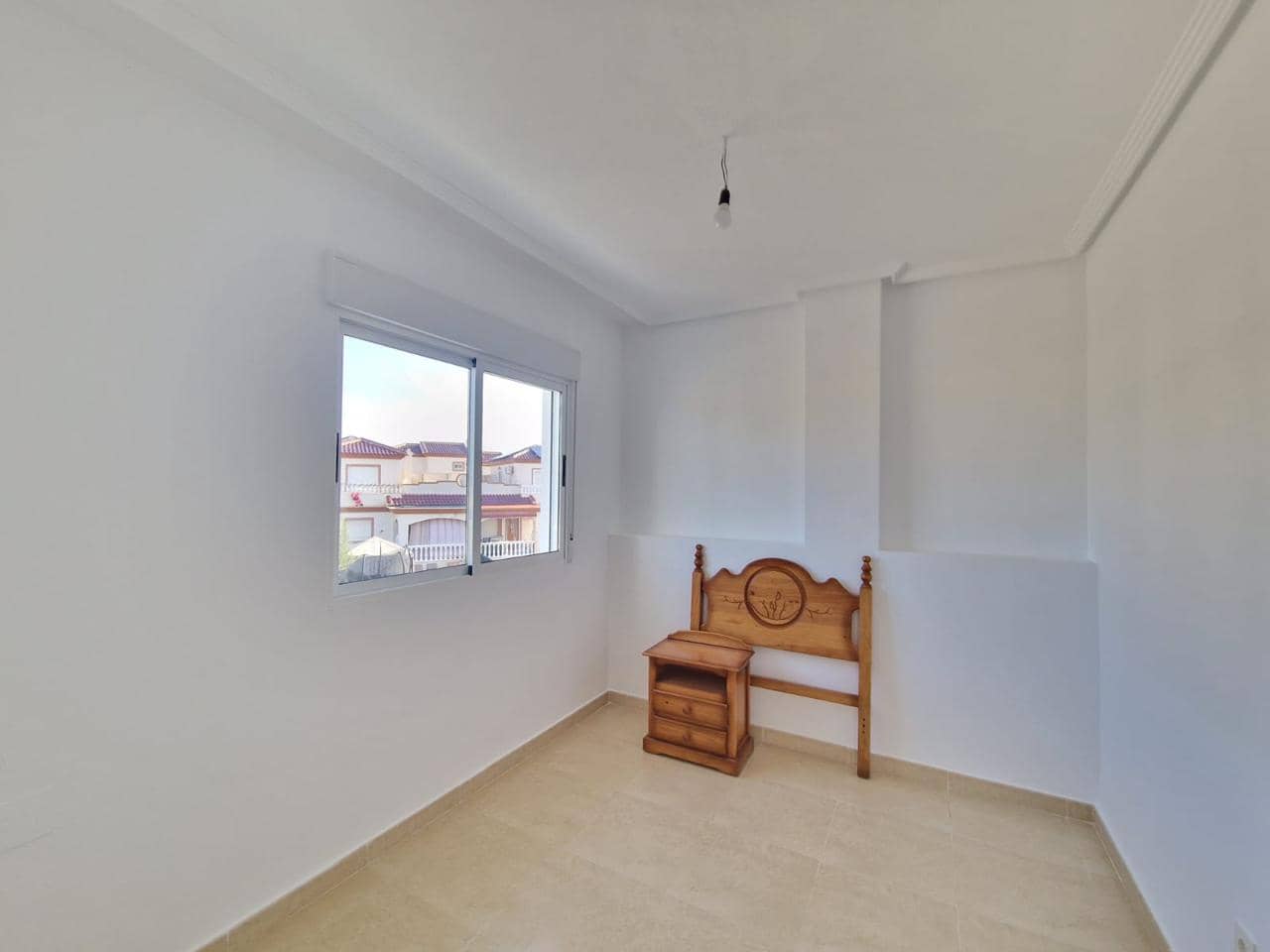 3 makuuhuone Huvila myytävänä paikassa San Fulgencio mukana uima-altaan 
autotalli - 275 000 € (Ref: 9593210)