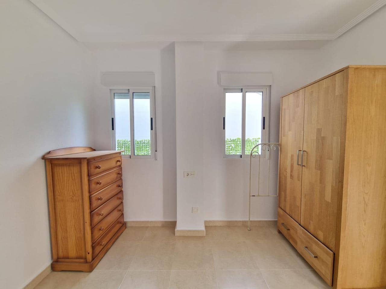 3 makuuhuone Huvila myytävänä paikassa San Fulgencio mukana uima-altaan 
autotalli - 275 000 € (Ref: 9593210)