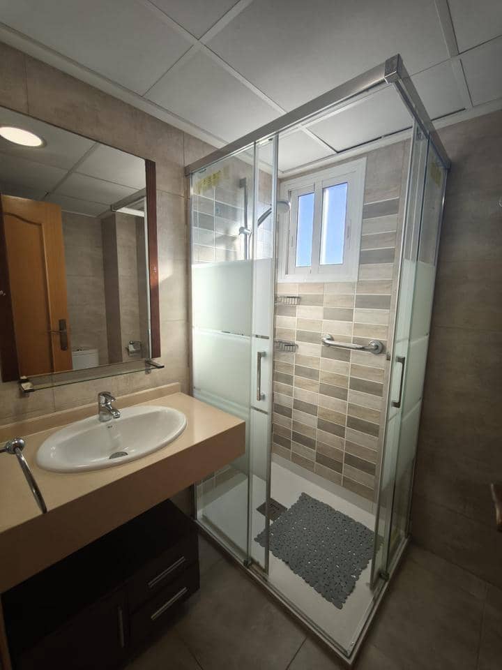 3 bedroom Flat for sale in Alicante / Alacant city with pool garage - € 430,000 (Ref: 9611972)