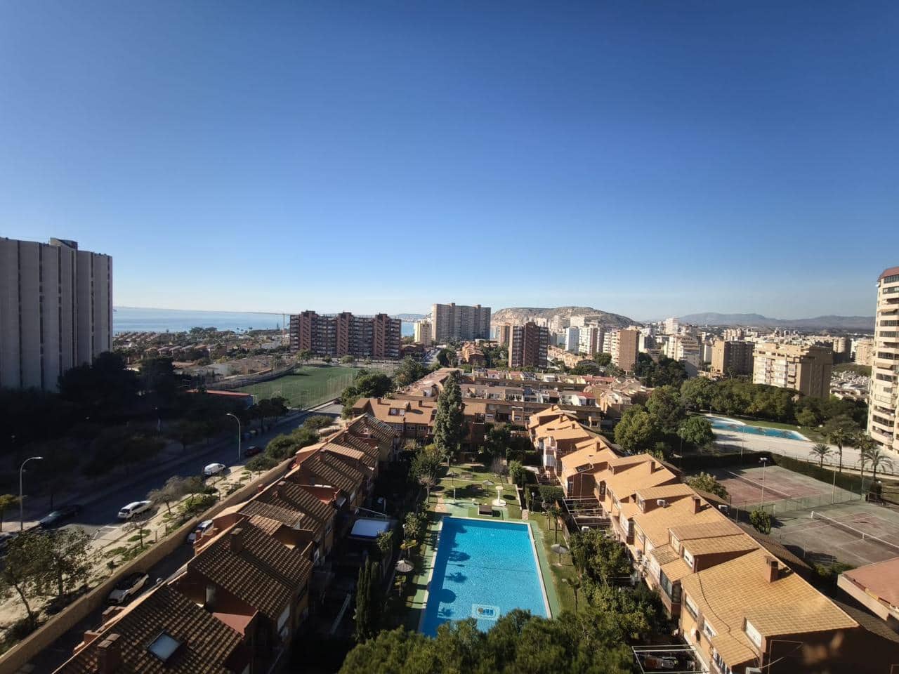 3 bedroom Flat for sale in Alicante / Alacant city with pool garage - € 430,000 (Ref: 9611972)
