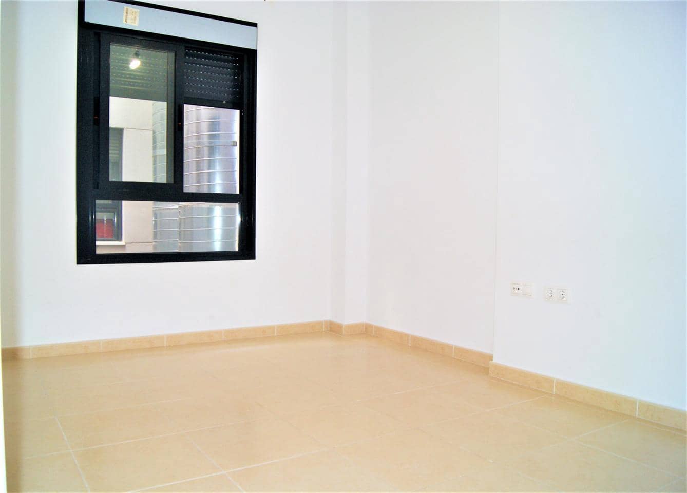 Piso de 2 habitaciones en San Juan de Alicante / Sant Joan d'Alacant en alquiler con piscina garaje - 1.100 € (Ref: 9626467)