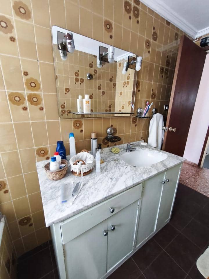 3 slaapkamer Flat te huur in Alicante stad - € 1.100 (Ref: 9638024)