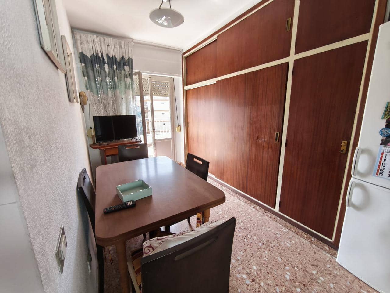 3 slaapkamer Flat te huur in Alicante stad - € 1.100 (Ref: 9638024)