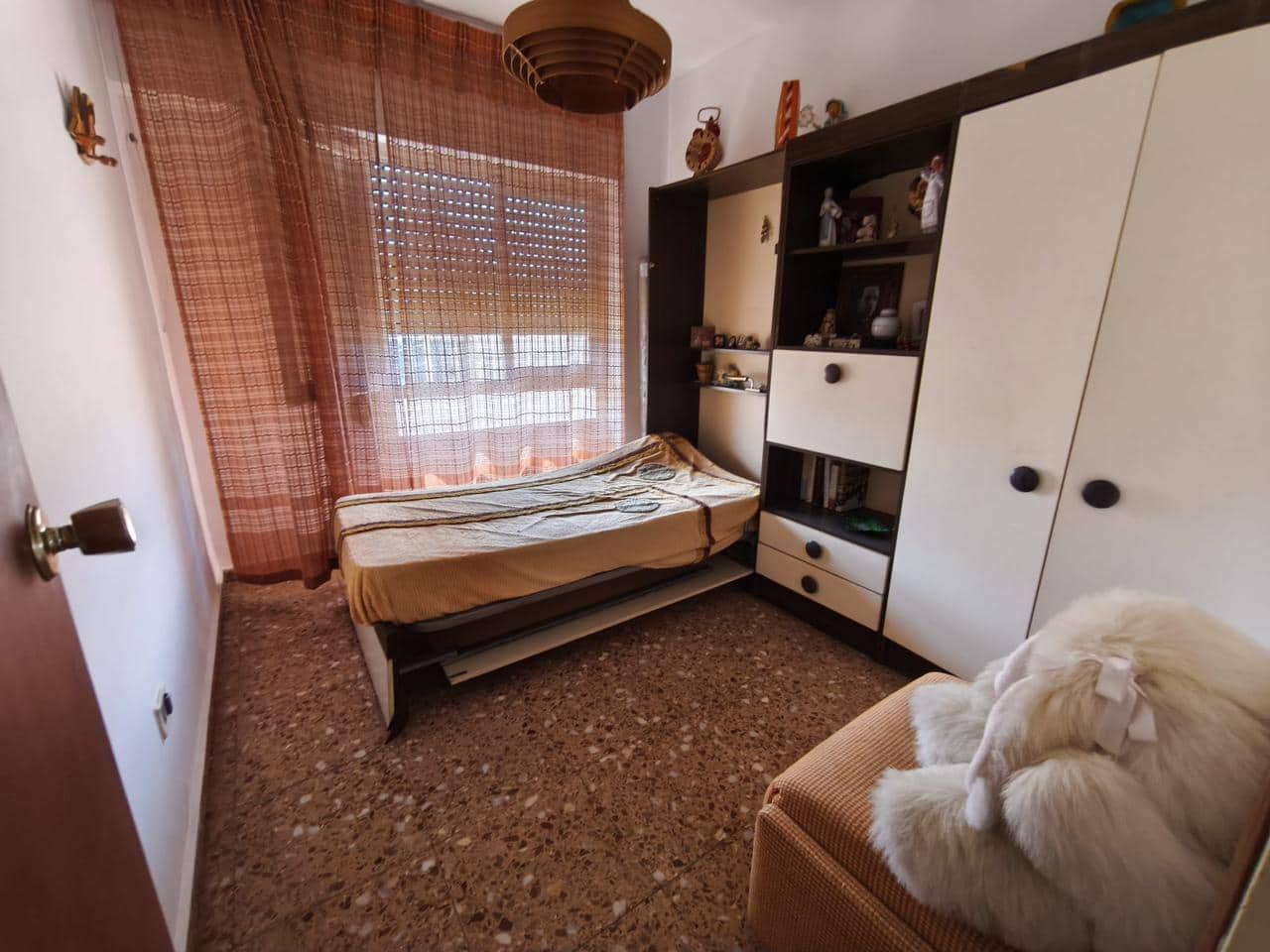 3 slaapkamer Flat te huur in Alicante stad - € 1.100 (Ref: 9638024)