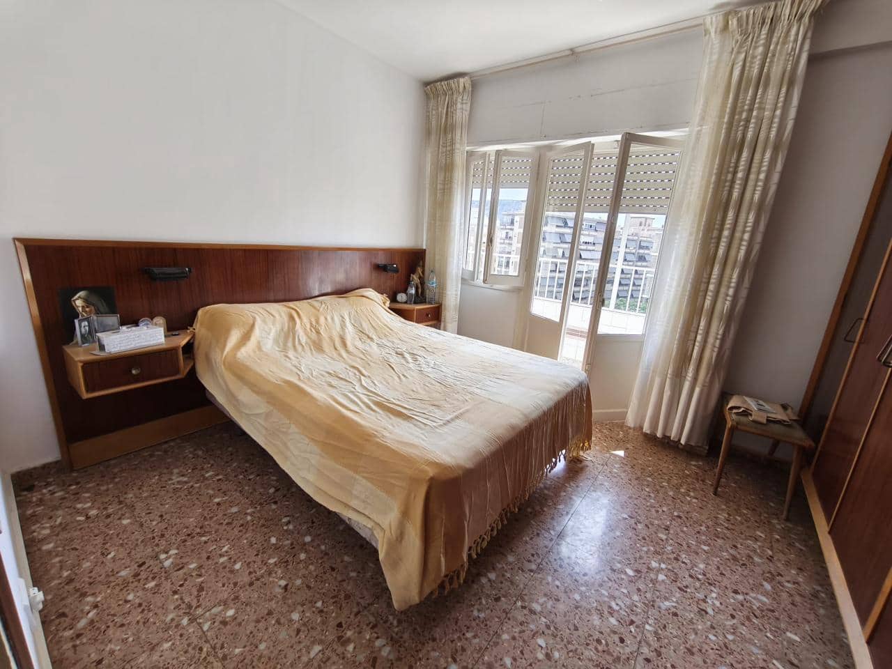 3 slaapkamer Flat te huur in Alicante stad - € 1.100 (Ref: 9638024)