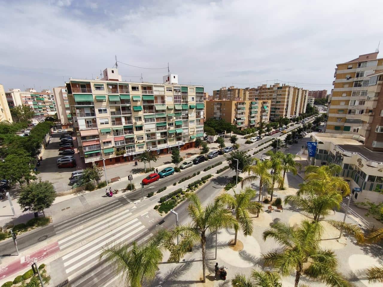 3 slaapkamer Flat te huur in Alicante stad - € 1.100 (Ref: 9638024)