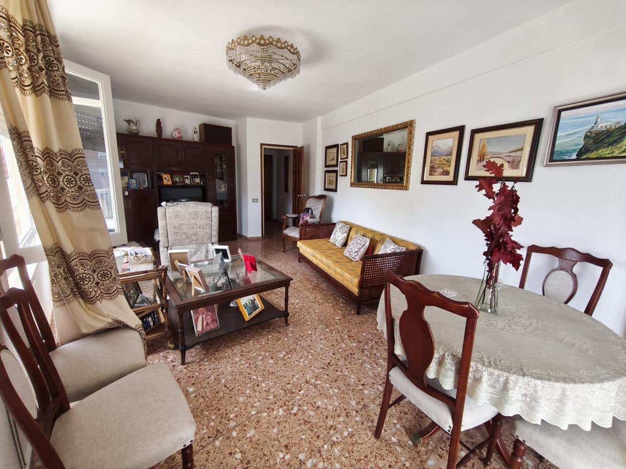 3 slaapkamer Flat te huur in Alicante stad - € 1.100 (Ref: 9638024)