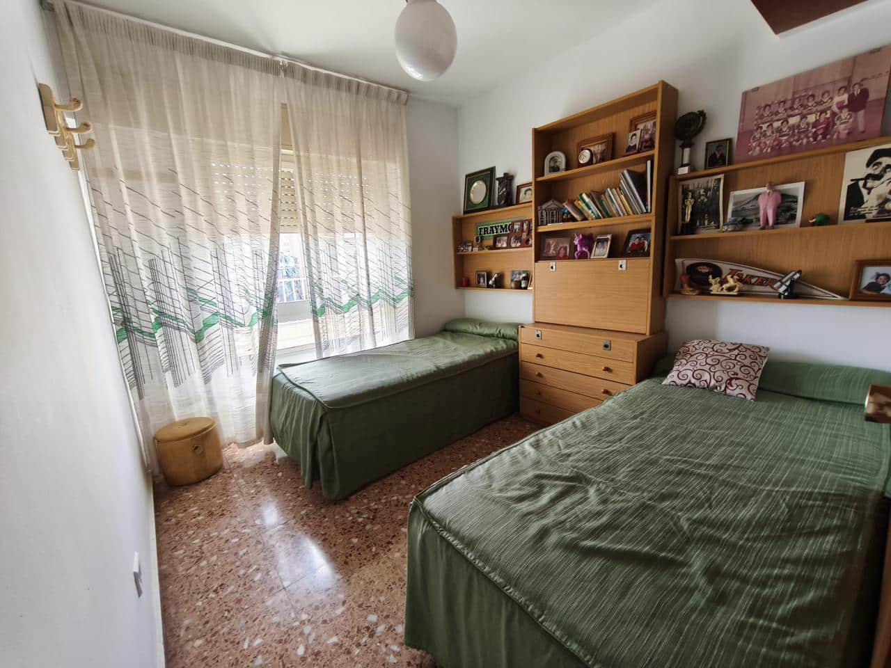 3 slaapkamer Flat te huur in Alicante stad - € 1.100 (Ref: 9638024)