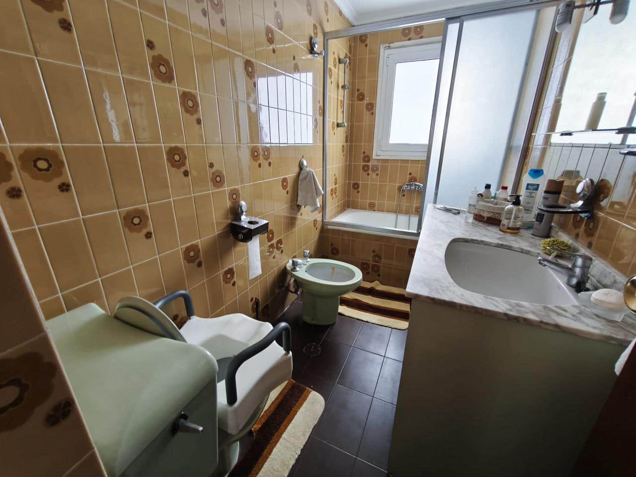 3 slaapkamer Flat te huur in Alicante stad - € 1.100 (Ref: 9638024)