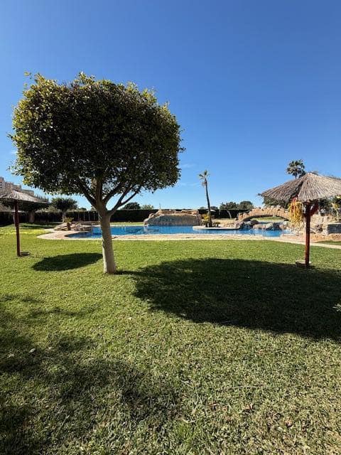 Appartement de 2 chambres à louer à El Campello avec garage - 1 300 € (Ref: 9650422)