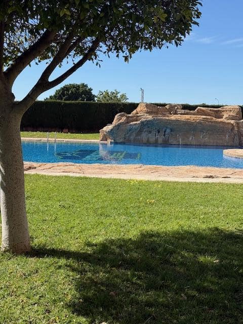 Appartement de 2 chambres à louer à El Campello avec garage - 1 300 € (Ref: 9650422)