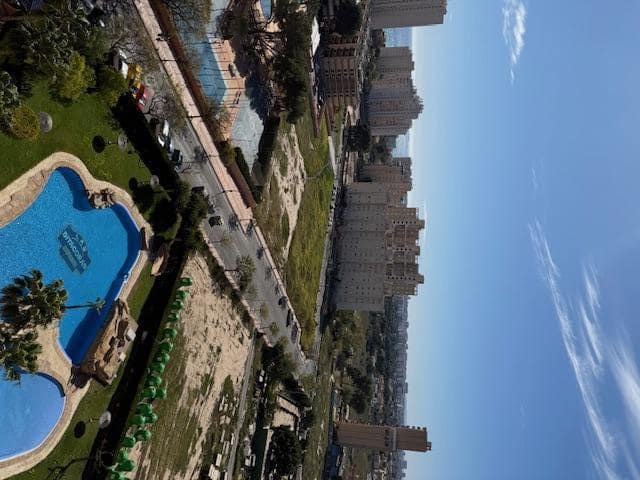 Appartement de 2 chambres à louer à El Campello avec garage - 1 300 € (Ref: 9650422)