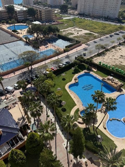 Appartement de 2 chambres à louer à El Campello avec garage - 1 300 € (Ref: 9650422)