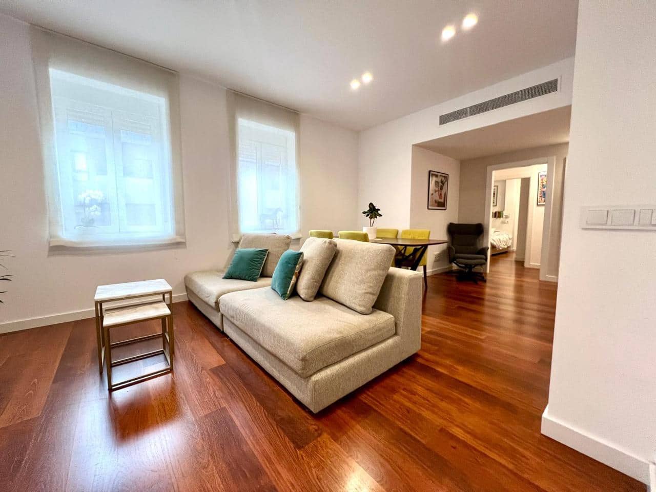 3 bedroom Flat for sale in Alicante / Alacant city - € 415,000 (Ref: 9720299)