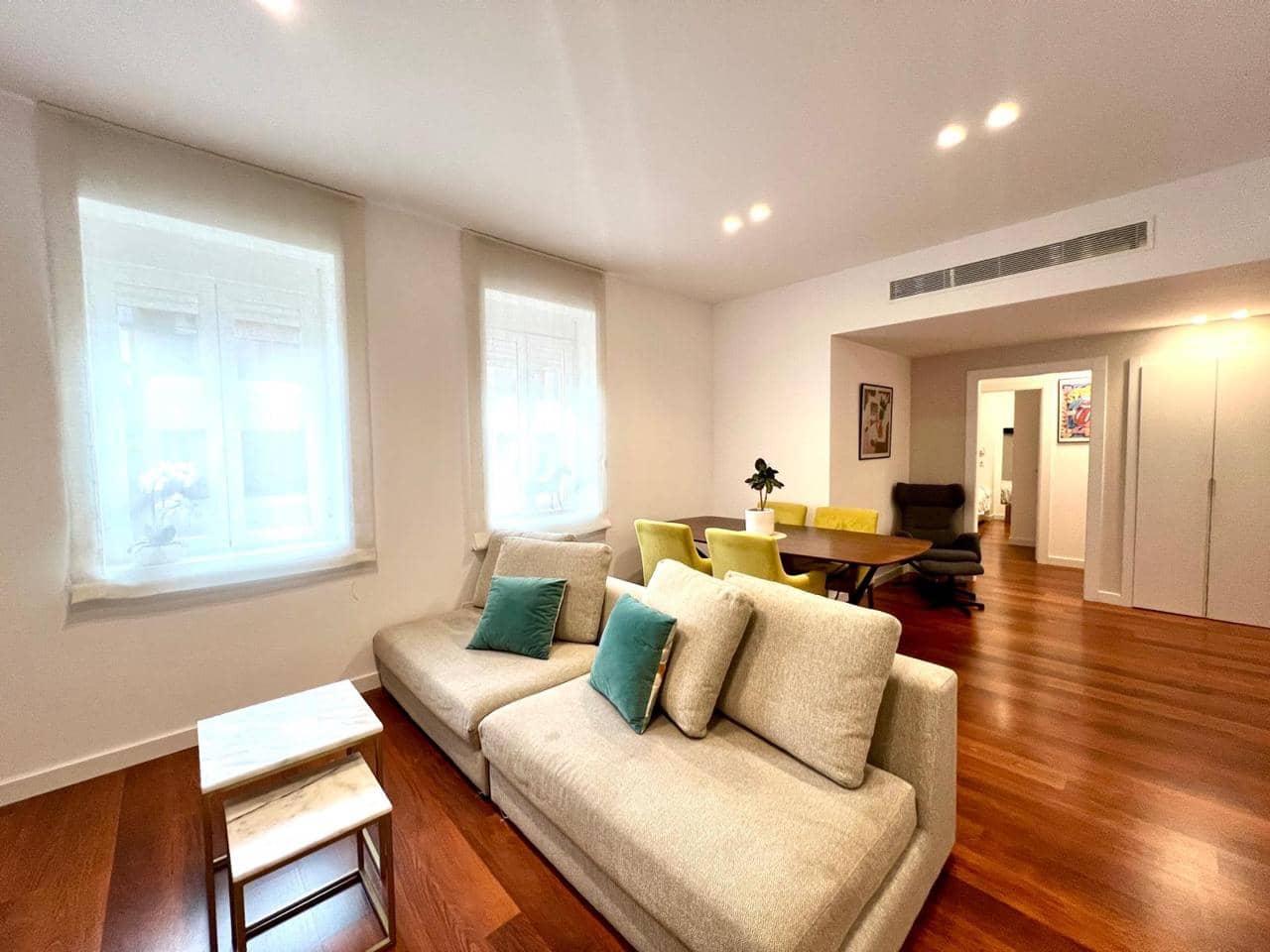 3 bedroom Flat for sale in Alicante / Alacant city - € 415,000 (Ref: 9720299)