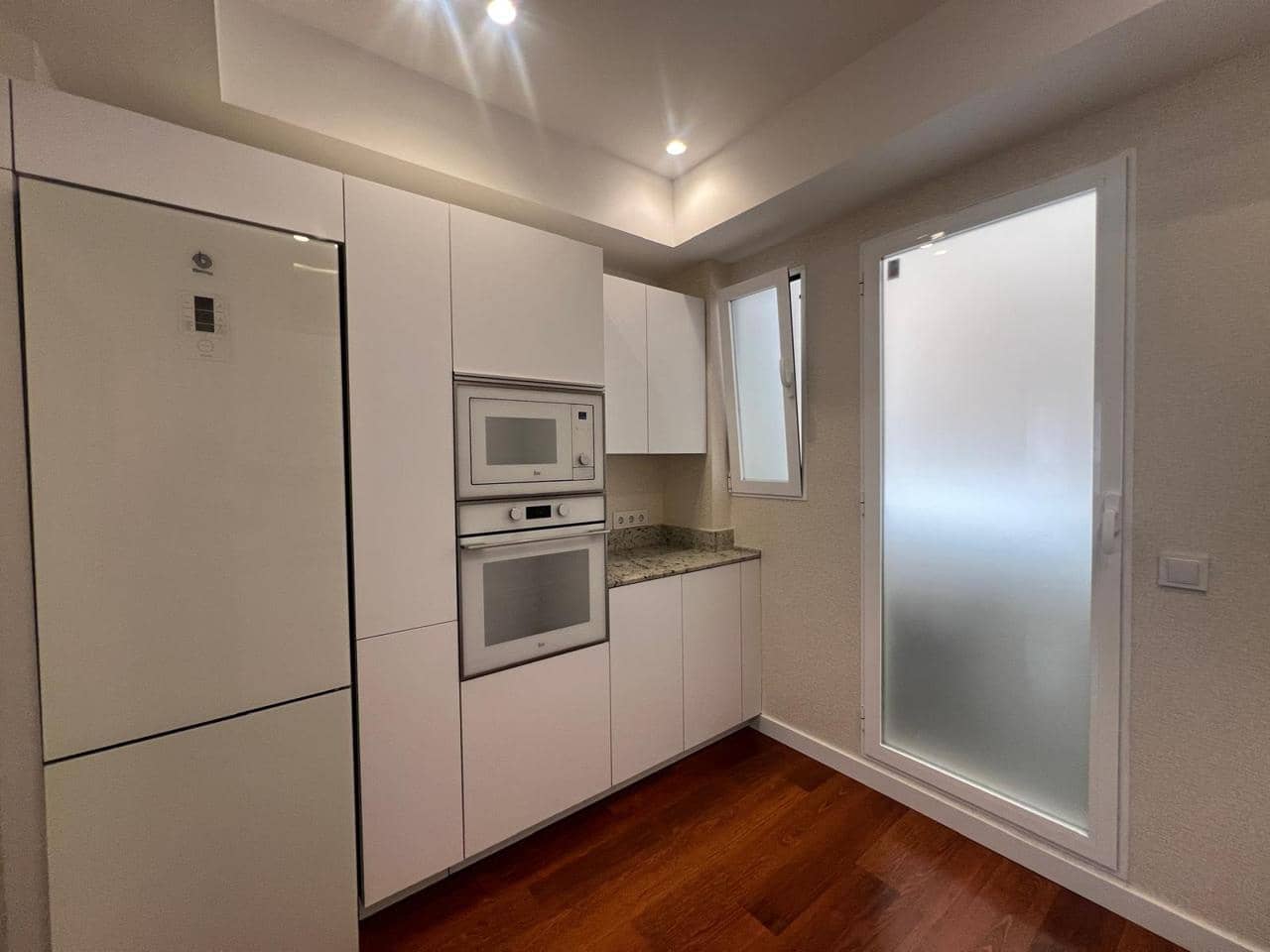 3 bedroom Flat for sale in Alicante / Alacant city - € 415,000 (Ref: 9720299)