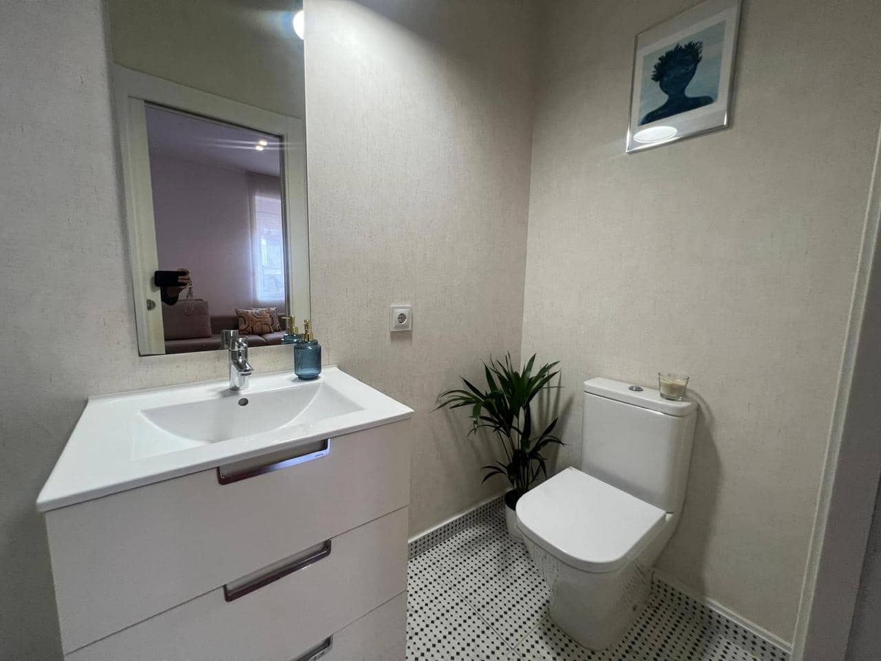 3 bedroom Flat for sale in Alicante / Alacant city - € 415,000 (Ref: 9720299)