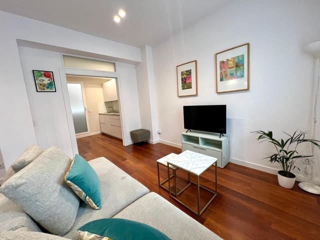 3 bedroom Flat for sale in Ensanche - Diputacion, Alicante / Alacant city - € 415,000 (Ref: 9720299)