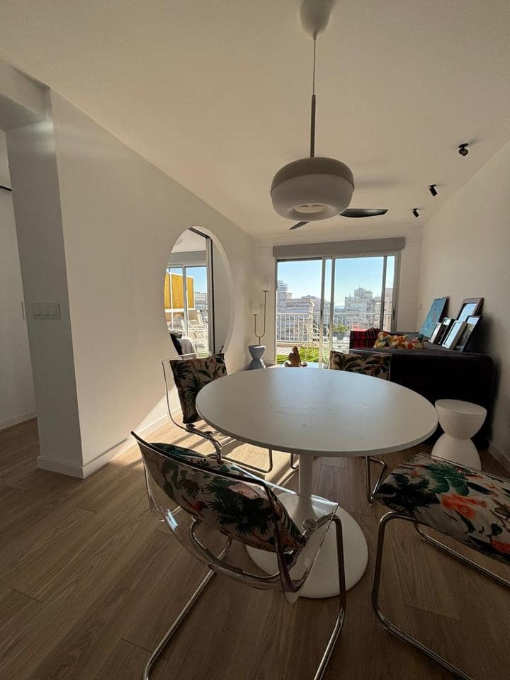 1 bedroom Flat for rent in Alicante / Alacant city with garage - € 1,500 (Ref: 9720548)