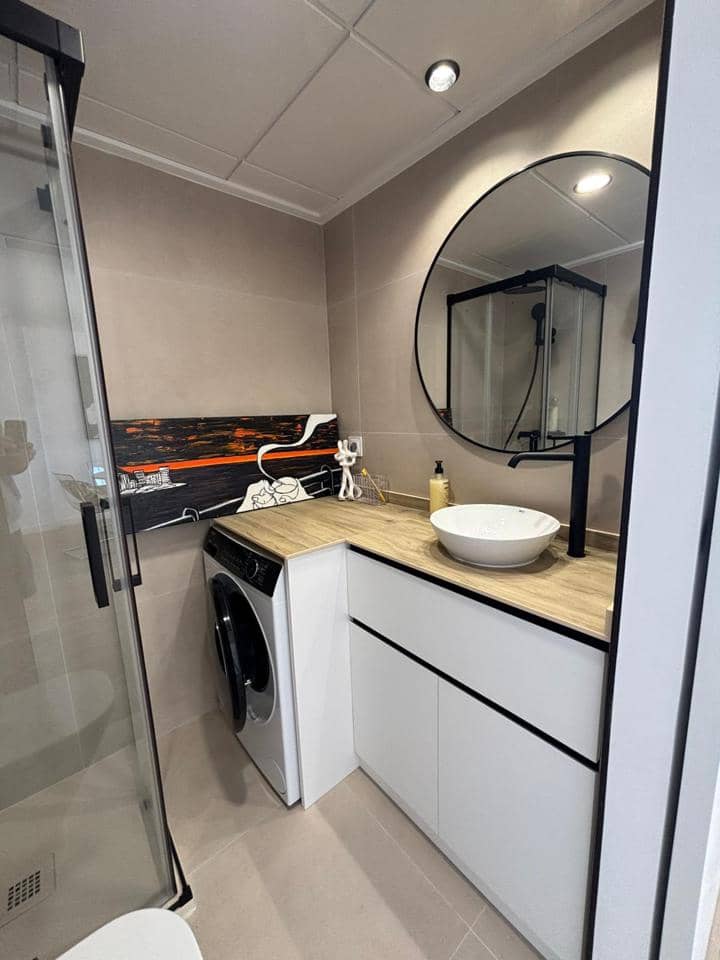 1 bedroom Flat for rent in Alicante / Alacant city with garage - € 1,500 (Ref: 9720548)