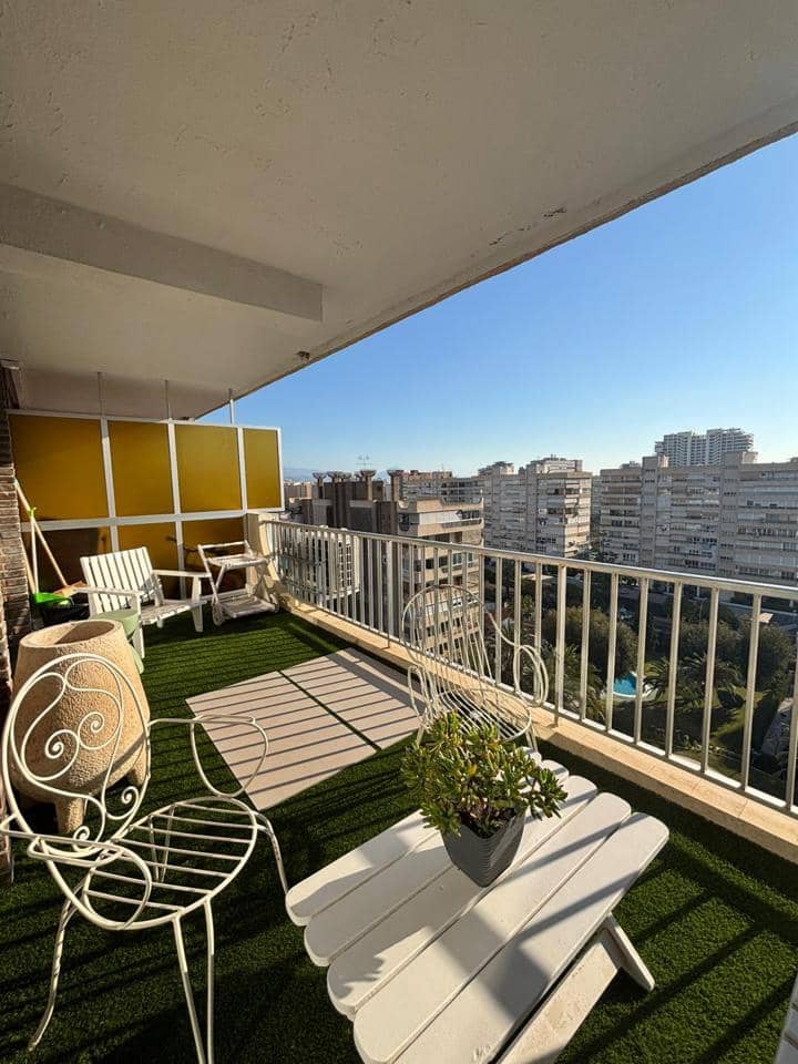 1 bedroom Flat for rent in Alicante / Alacant city with garage - € 1,500 (Ref: 9720548)