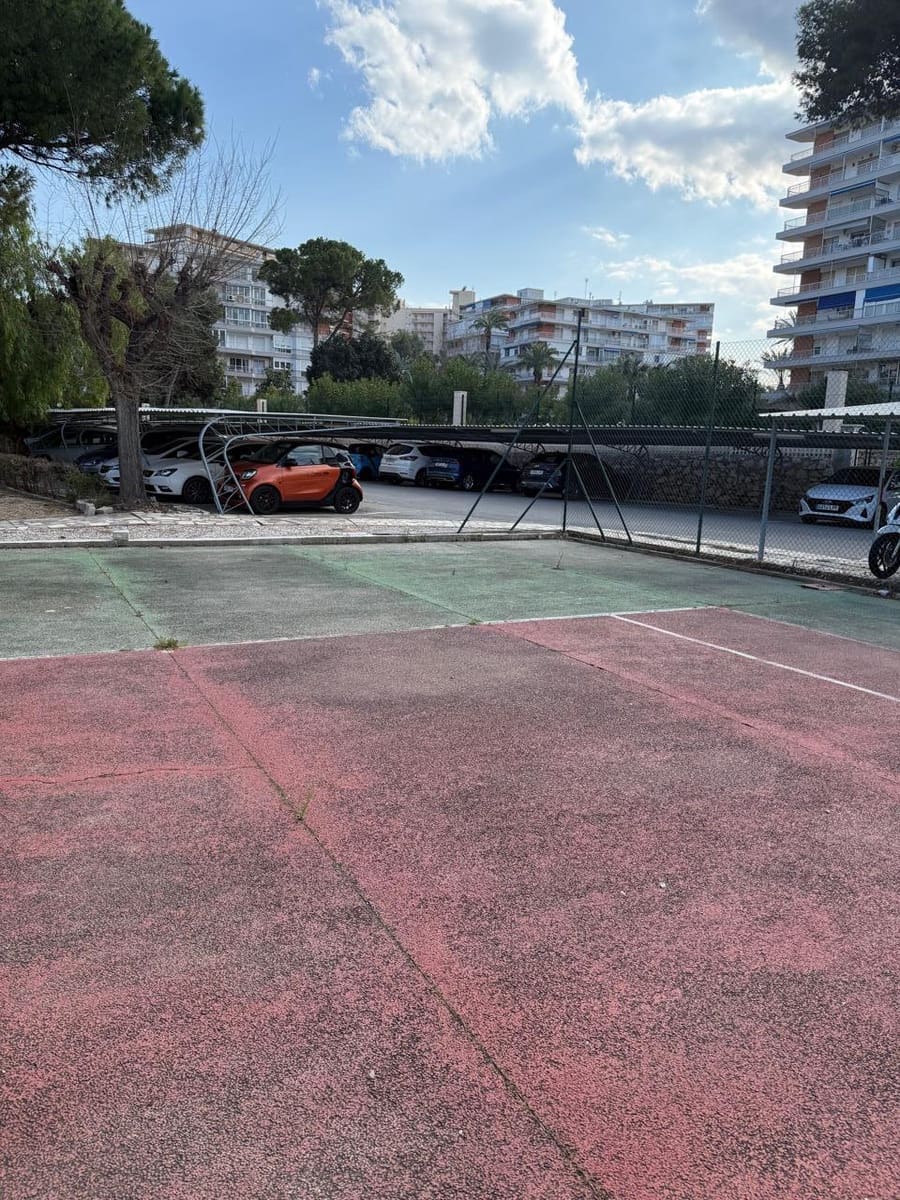 1 bedroom Flat for rent in Alicante / Alacant city with garage - € 1,500 (Ref: 9720548)