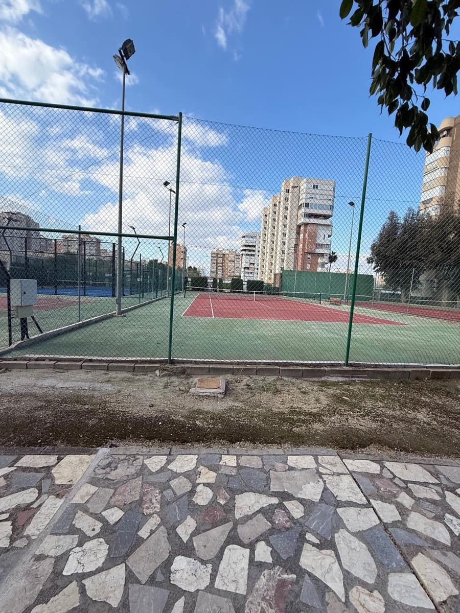 1 bedroom Flat for rent in Alicante / Alacant city with garage - € 1,500 (Ref: 9720548)