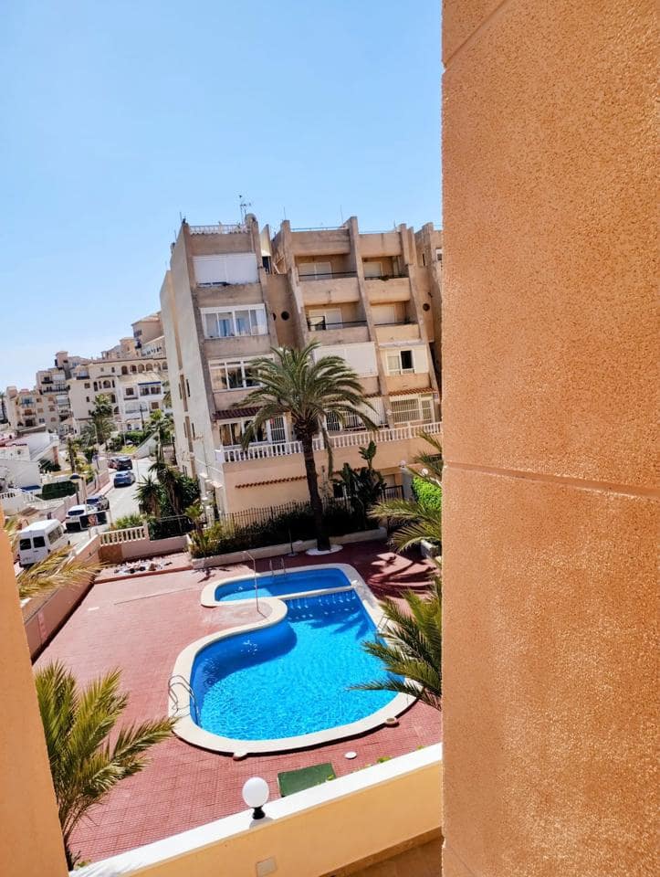 1 bedroom Flat for sale in Torrevieja with pool - € 160,000 (Ref: 9720996)