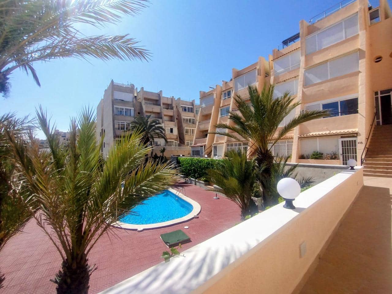 1 bedroom Flat for sale in Torrevieja with pool - € 160,000 (Ref: 9720996)