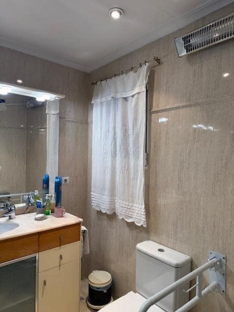 4 bedroom Flat for sale in Alicante / Alacant city with garage - € 590,000 (Ref: 9733748)