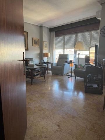 4 slaapkamer Flat te koop in Barrio del Centro, Alicante stad met garage - € 590.000 (Ref: 9733748)