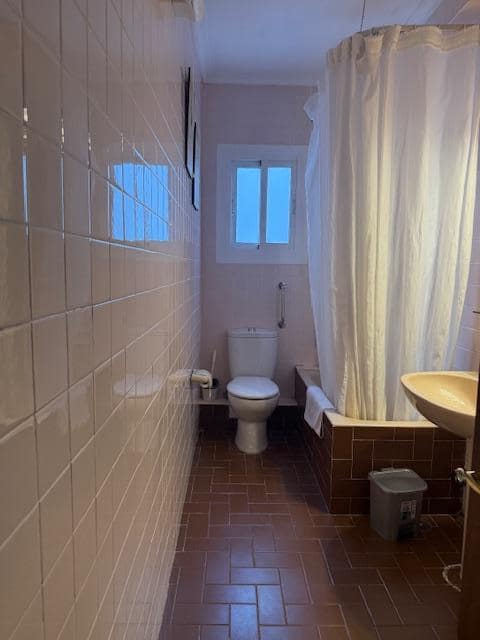 4 bedroom Flat for sale in Alicante / Alacant city with garage - € 590,000 (Ref: 9733748)