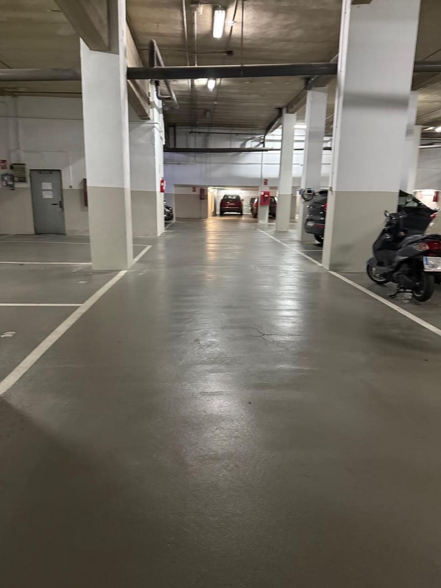 4 bedroom Flat for sale in Alicante / Alacant city with garage - € 590,000 (Ref: 9733748)