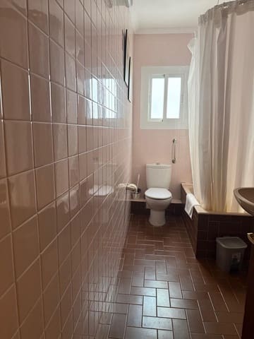 4 slaapkamer Flat te koop in Barrio del Centro, Alicante stad met garage - € 590.000 (Ref: 9733748)