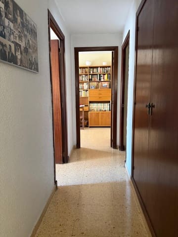 4 slaapkamer Flat te koop in Barrio del Centro, Alicante stad met garage - € 590.000 (Ref: 9733748)