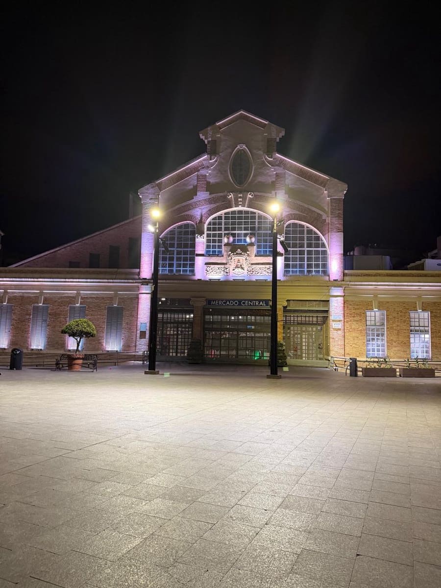 4 bedroom Flat for sale in Alicante / Alacant city with garage - € 590,000 (Ref: 9733748)