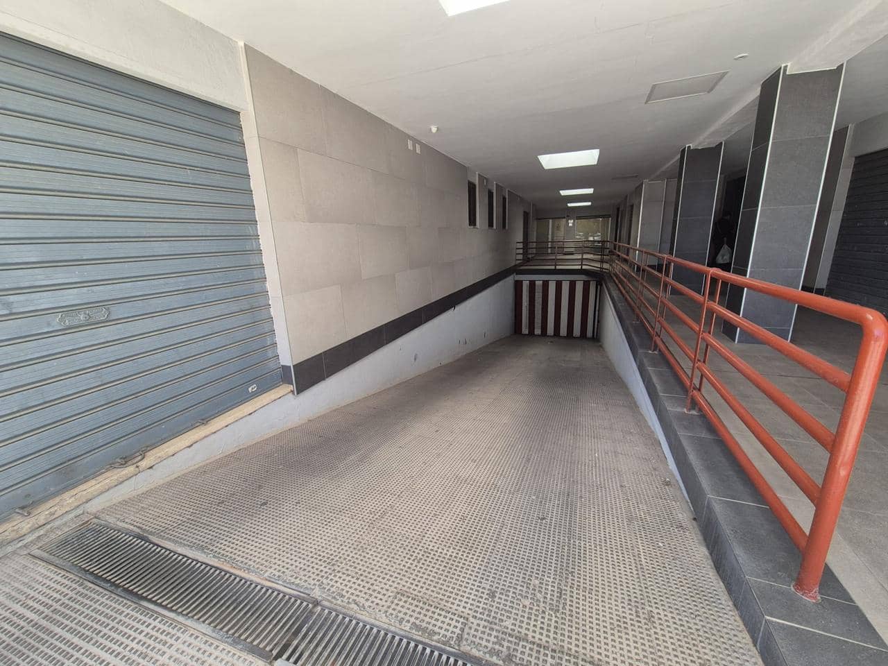 Garasje til salgs i San Juan de Alicante / Sant Joan d'Alacant - € 8 000 (Ref: 9733882)