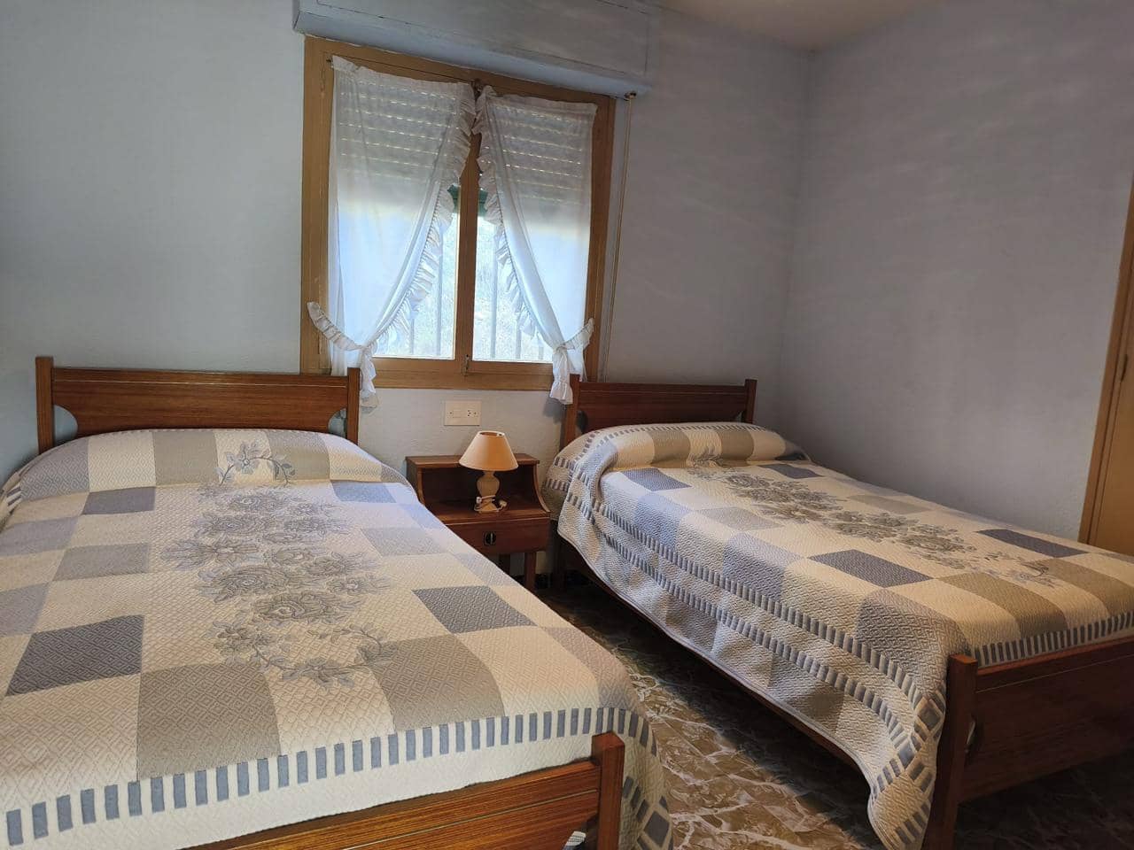 4 sovrum Finca/Hus på landet till salu i Onil med pool garage - 190 000 € (Ref: 9749291)