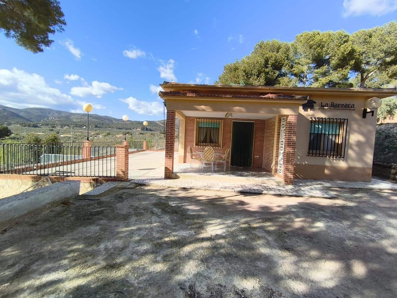 4 sovrum Finca/Hus på landet till salu i Onil med pool garage - 190 000 € (Ref: 9749291)