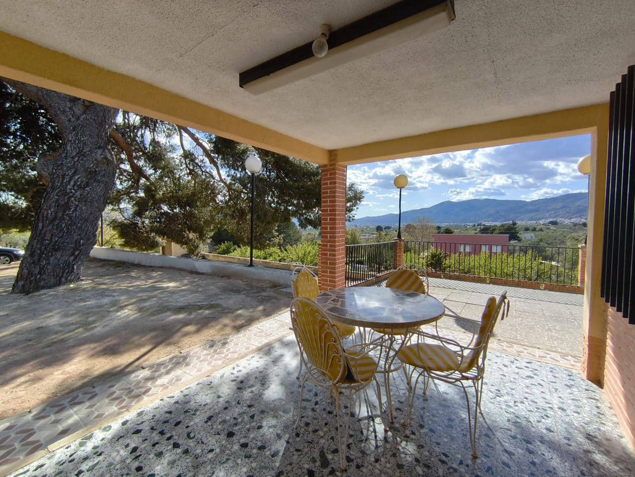 4 sovrum Finca/Hus på landet till salu i Onil med pool garage - 190 000 € (Ref: 9749291)