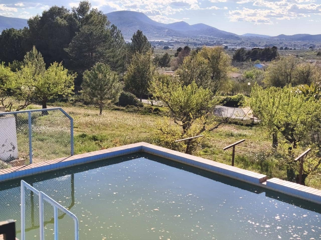 4 sovrum Finca/Hus på landet till salu i Onil med pool garage - 190 000 € (Ref: 9749291)