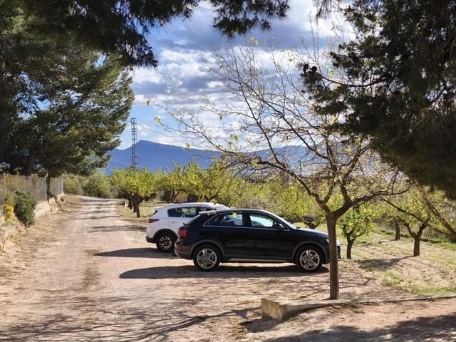 4 sovrum Finca/Hus på landet till salu i Onil med pool garage - 190 000 € (Ref: 9749291)