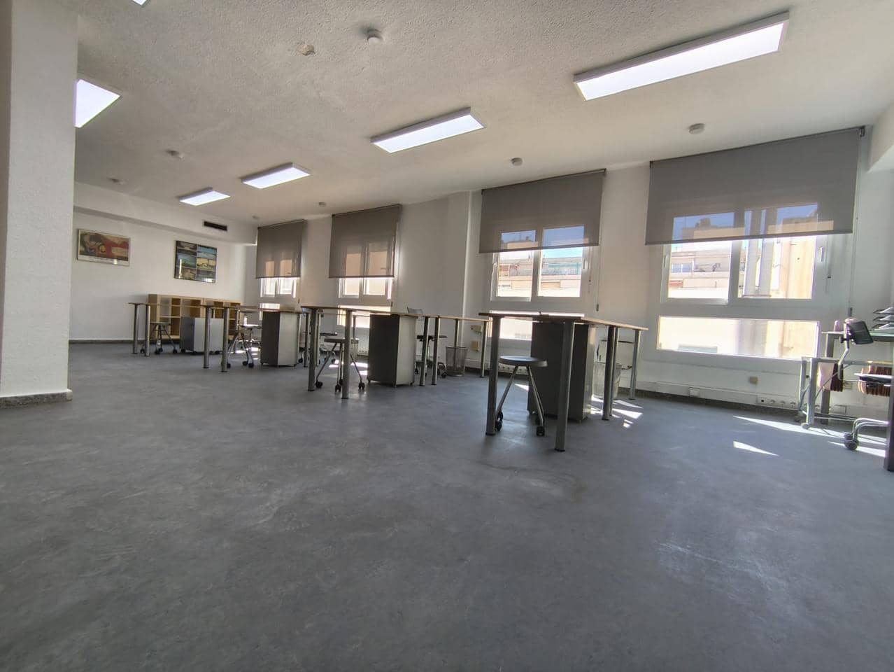 4 camera da letto Ufficio da affittare in Alicante citta - 1.200 € (Rif: 9784268)