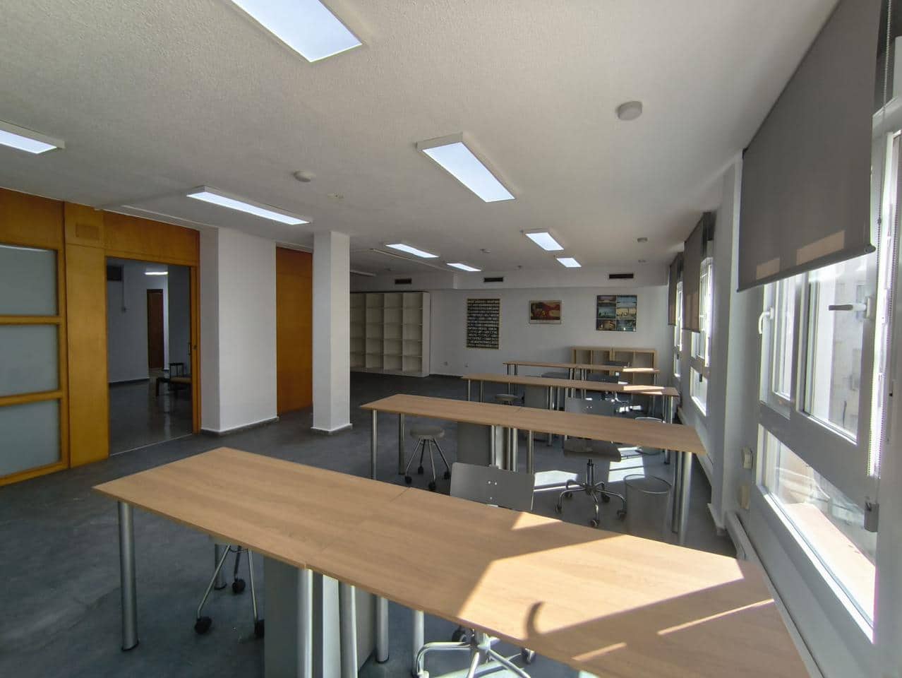 4 camera da letto Ufficio da affittare in Alicante citta - 1.200 € (Rif: 9784268)