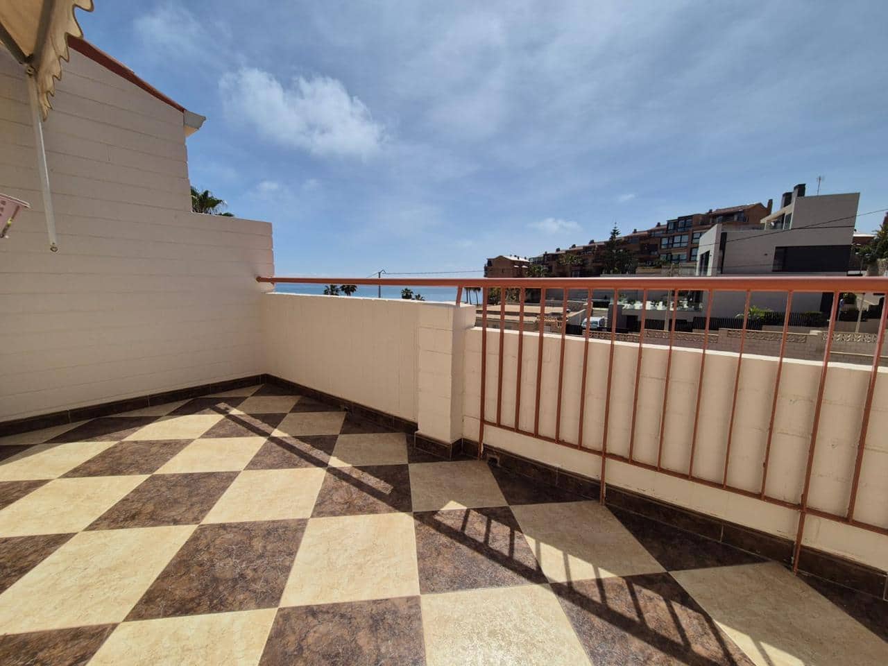 5 soveværelse Villa til salg i Alicante by med garage - € 850.000 (Ref: 9794993)